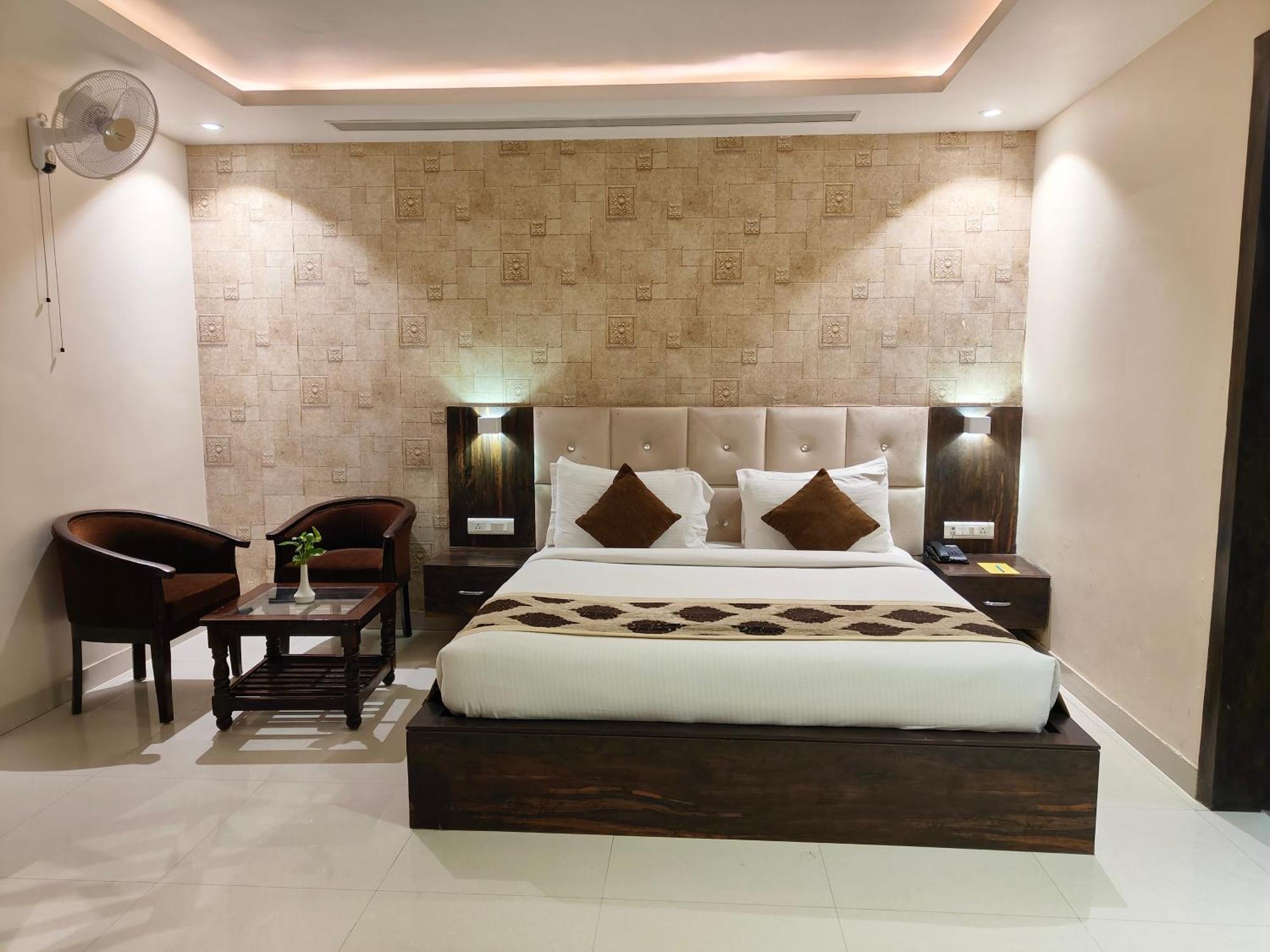 Pinnacle By Click Hotels, Lucknow Exterior foto