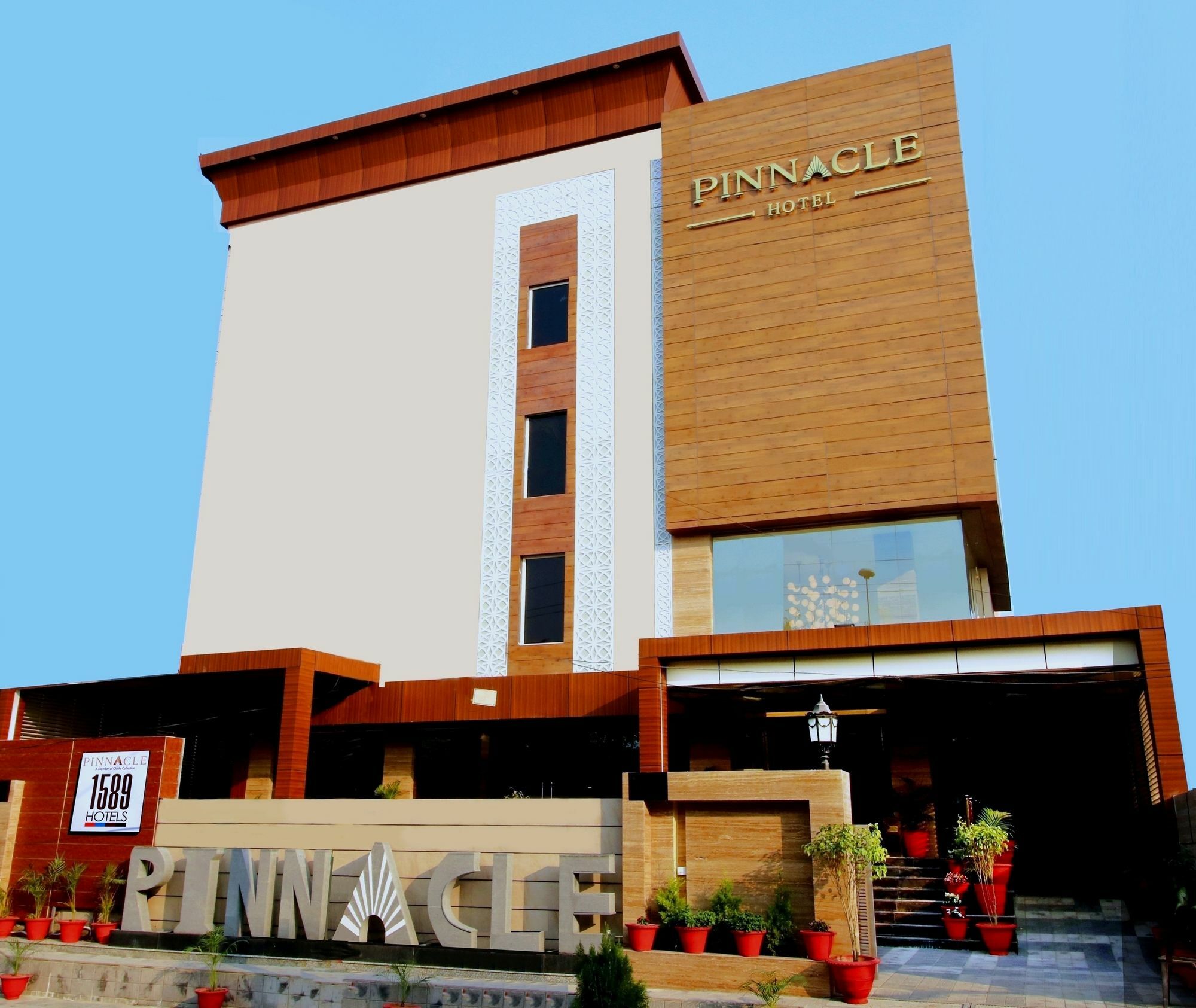 Pinnacle By Click Hotels, Lucknow Exterior foto