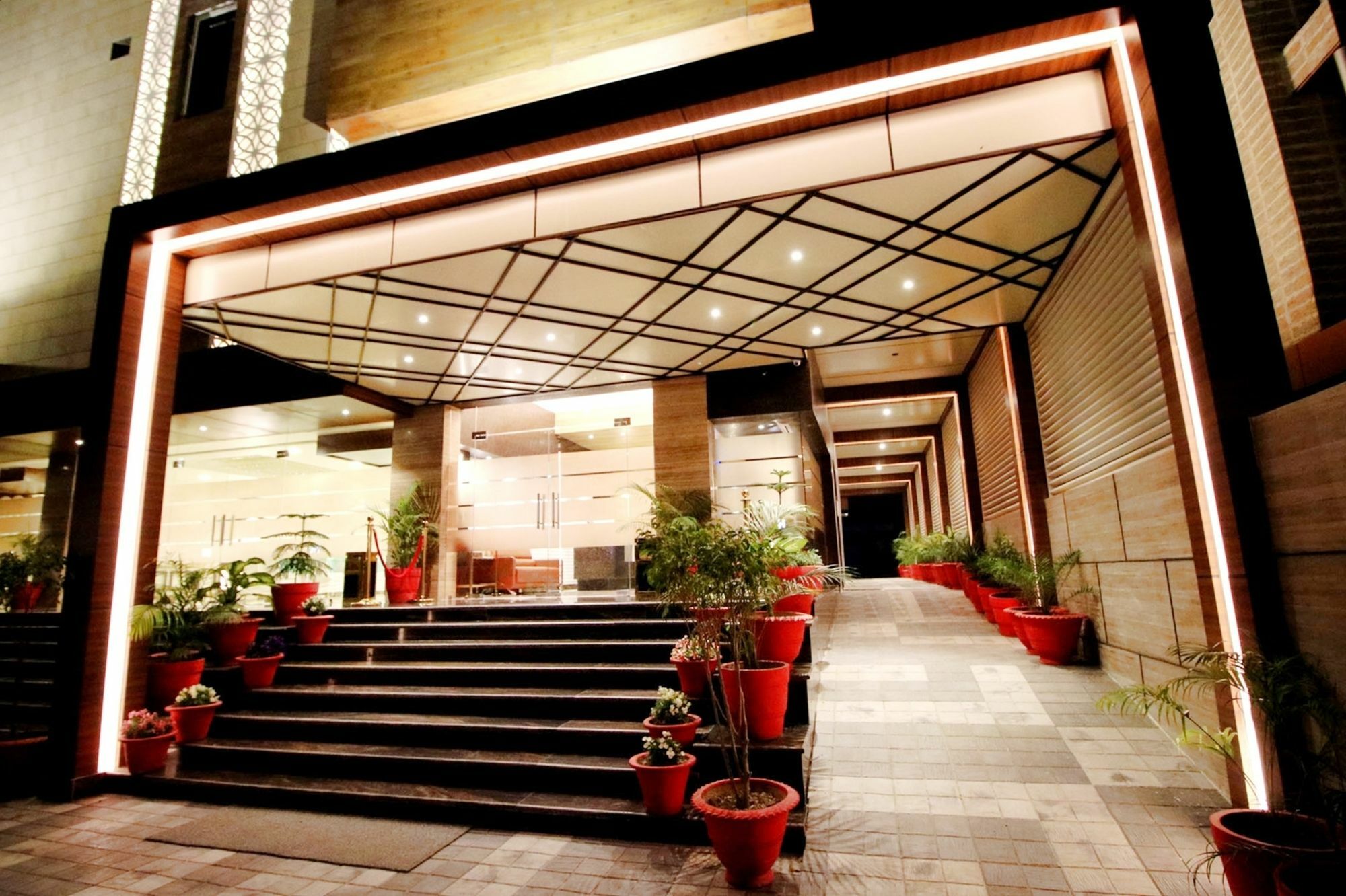 Pinnacle By Click Hotels, Lucknow Exterior foto
